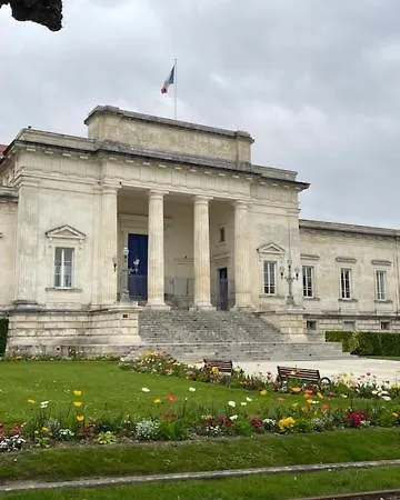 L'insolite Apartmán