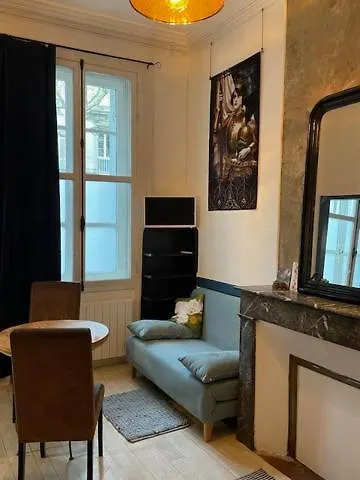 L'insolite アパート *